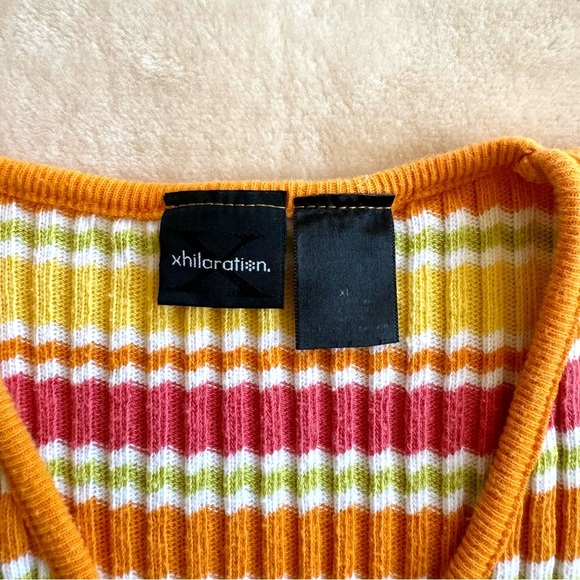 Vintage Y2K Striped Top - Picture 5 of 6